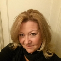 Wie kan het vuurtje doven van deze hete vrouw?