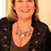 Heb jij zin in sex met een vrouw die grote borsten heeft?