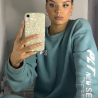  Kan jij deze hete meid aan!