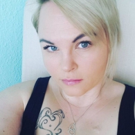 Heb jij zin om in contact te komen met een lekkere blonde dame?