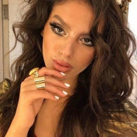 Sexy brunette wilt sexrelatie