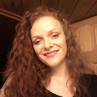 Speelkwartiertje voor deze sexy brunette?