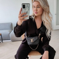 Hier is jouw gewillige sletje