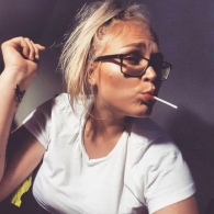 Gezellige leuke jonge meid zoekt een neukbuddy