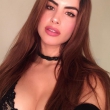 Brunette zoekt sensuele neukpartij