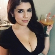 Super geile brunette wacht op jouw