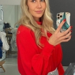 Lekker blondje zoekt lekkere paal