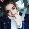 Hete brunette heeft altijd zin in seks
