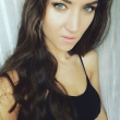 Zoek jij een brunette voor een geile date?