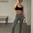 Sexy blondine wil stevig geneukt worden