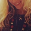 Blond en geil, help jij mij?